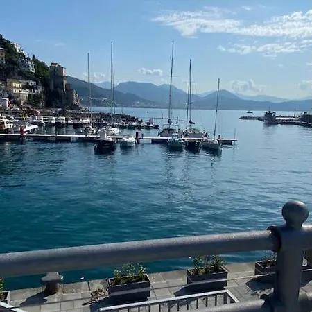 Ida Lägenhet Cetara